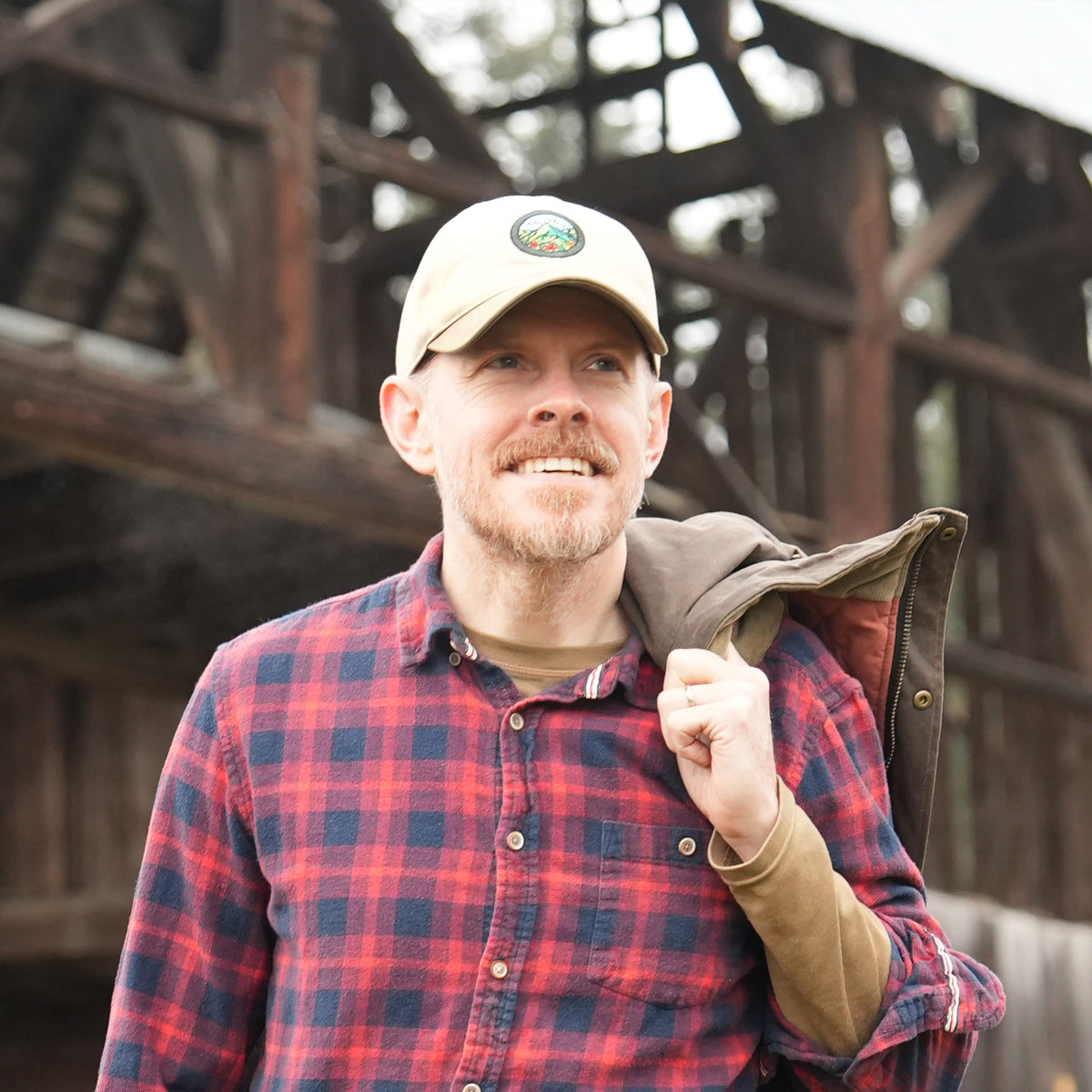 Taiwan Mountains Two-Tone Cap