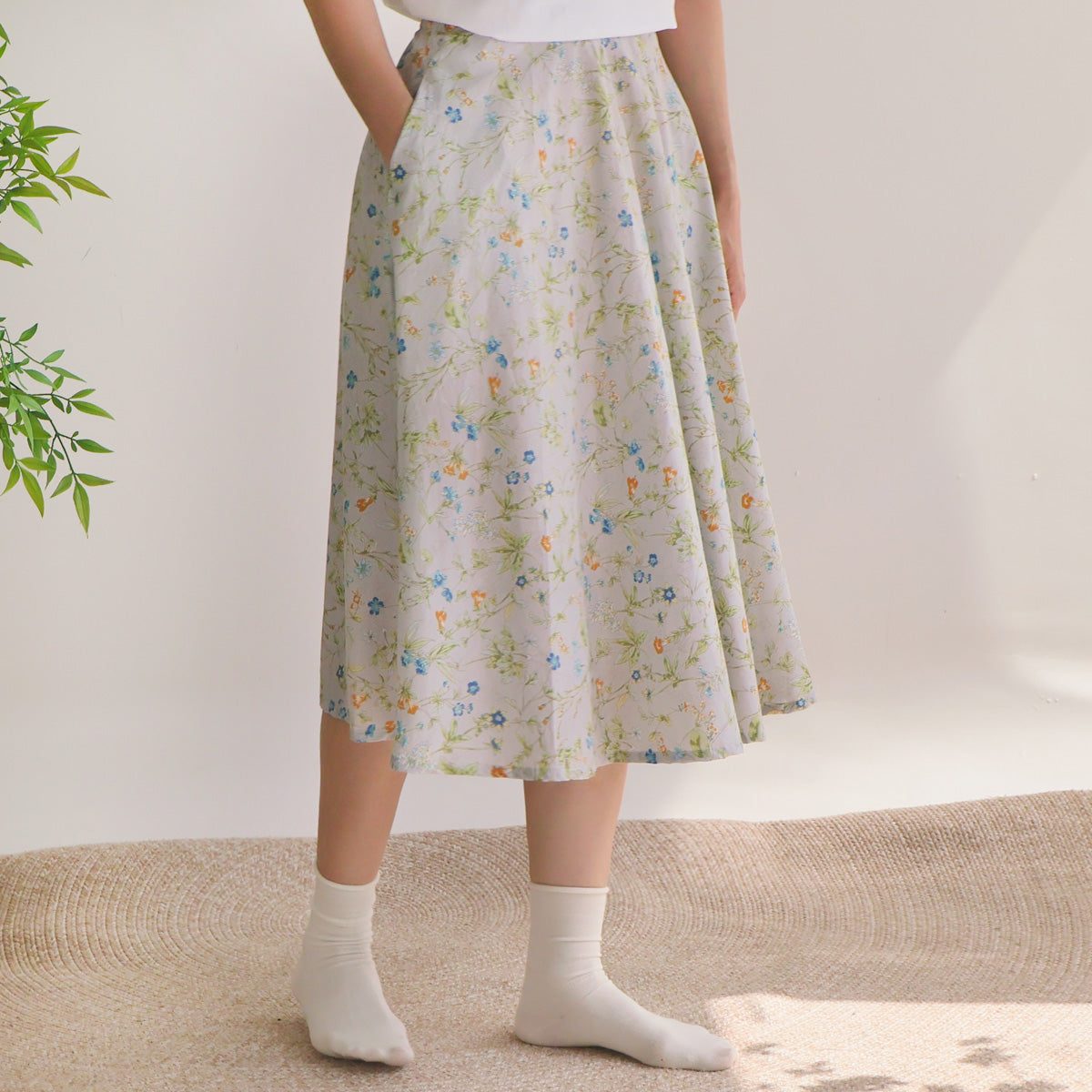 Gray-Blue Orange Blossom Lightweight Circle Skirt