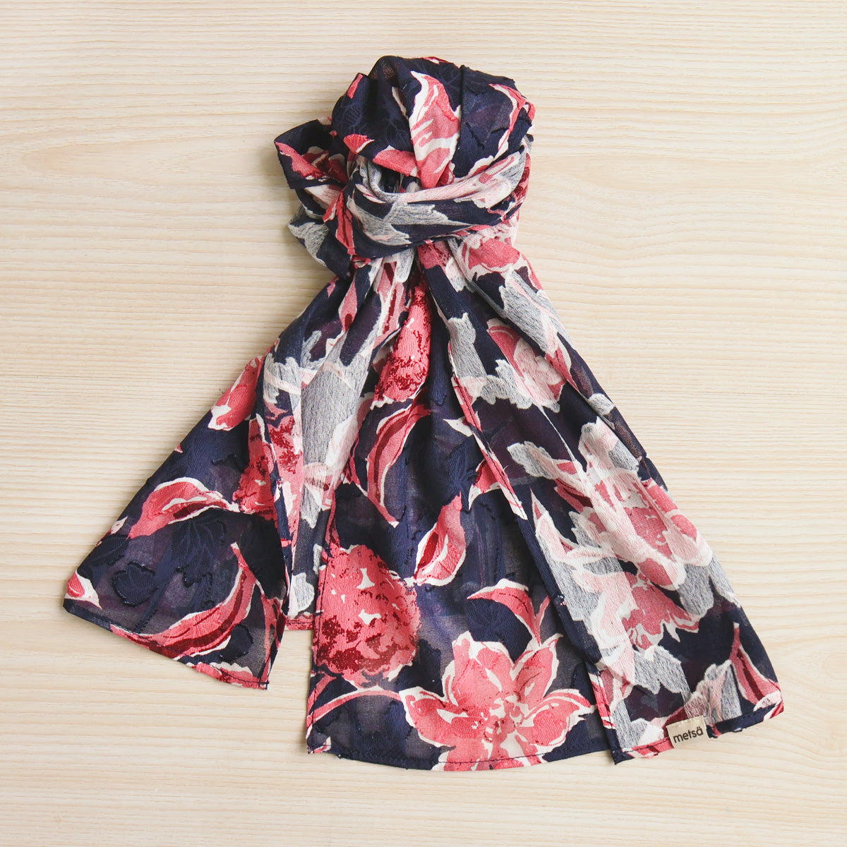 Classic Elegance Cotton Breathable Scarf - Japan
