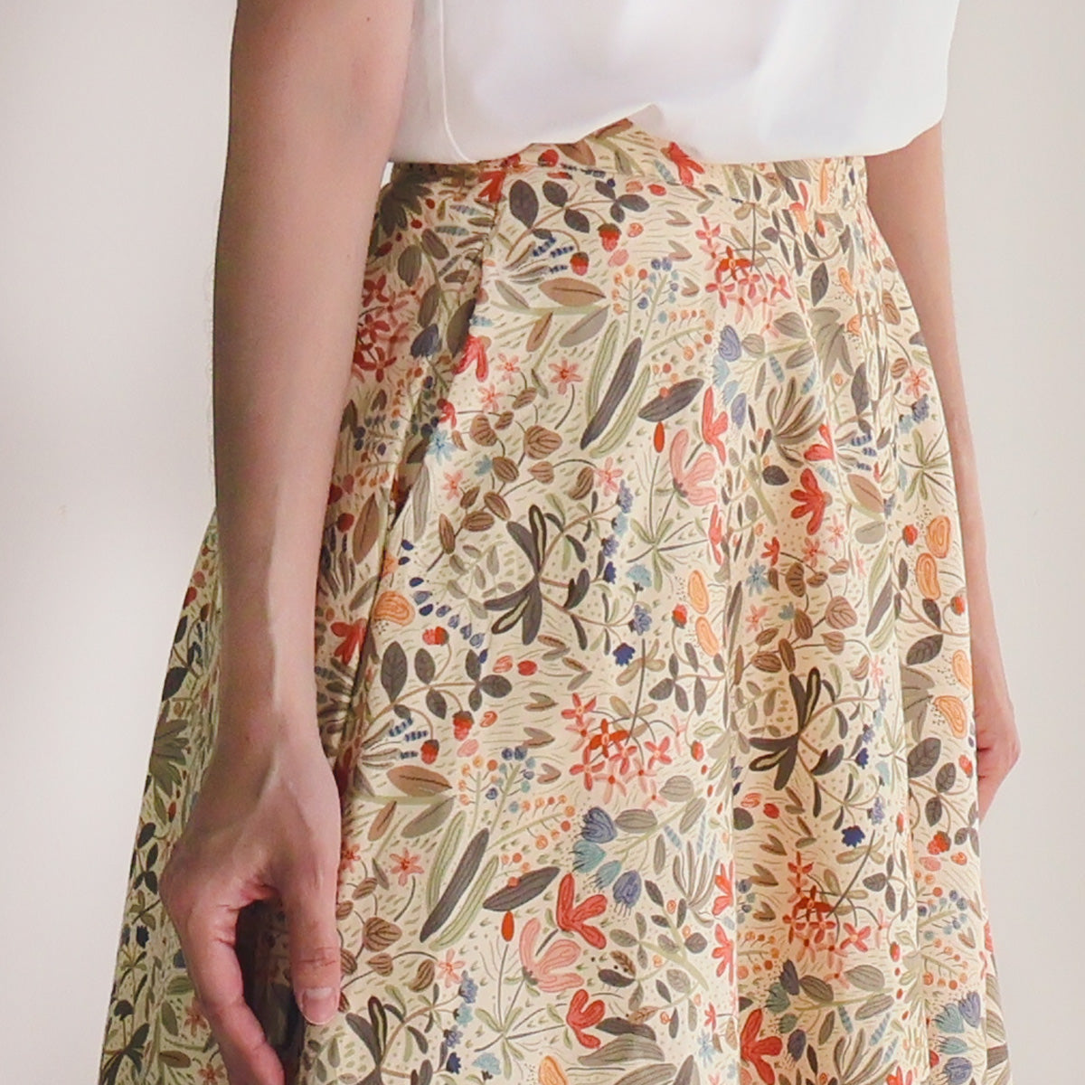 Painted Flowers Leaves Thick Circle Skirt