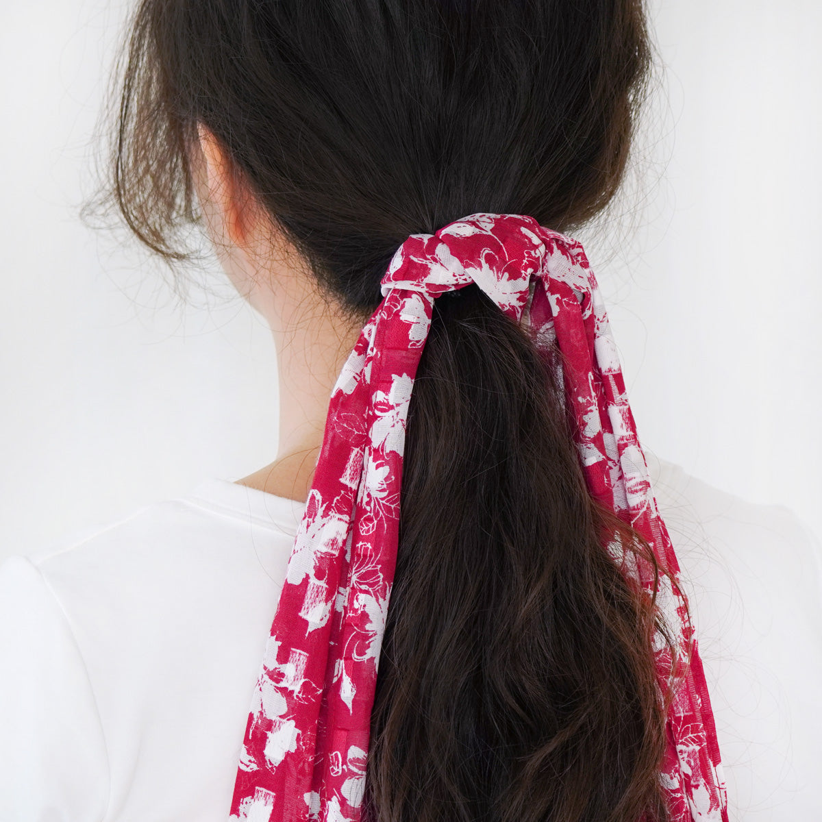 Classic Elegance Cotton Breathable Scarf - Japan