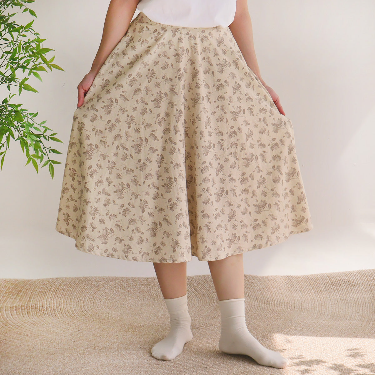 Beige Coffee Blossom Lightweight Circle Skirt