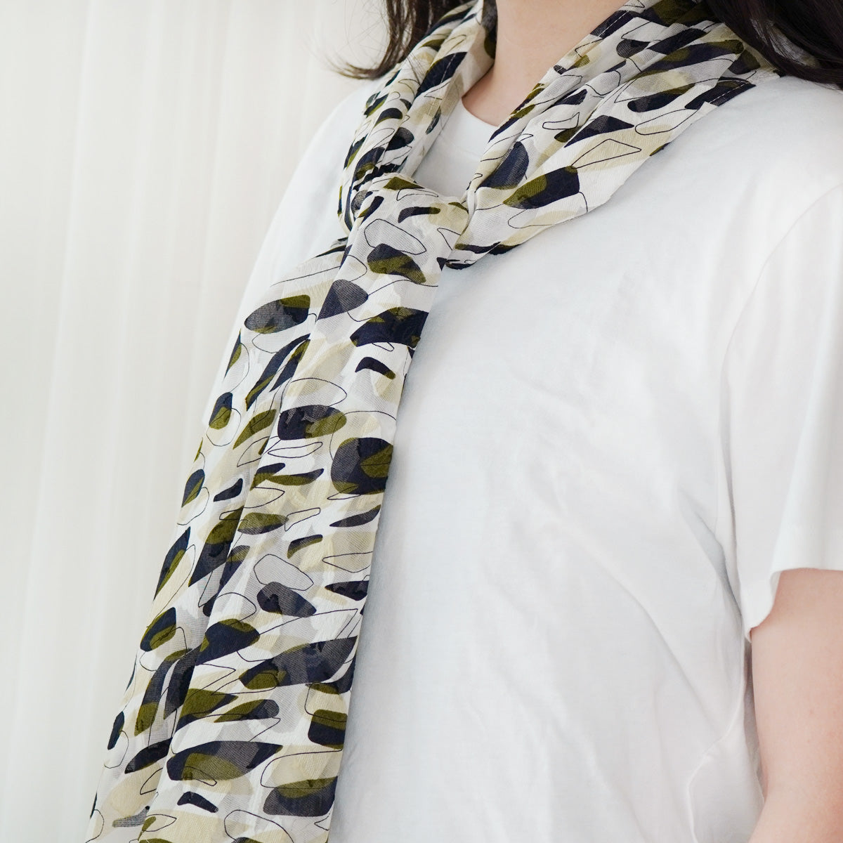 Classic Elegance Cotton Breathable Scarf - Japan