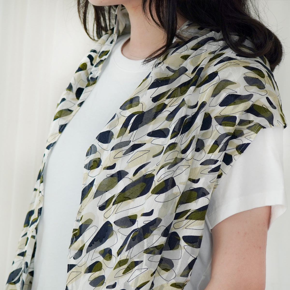 Classic Elegance Cotton Breathable Scarf - Japan