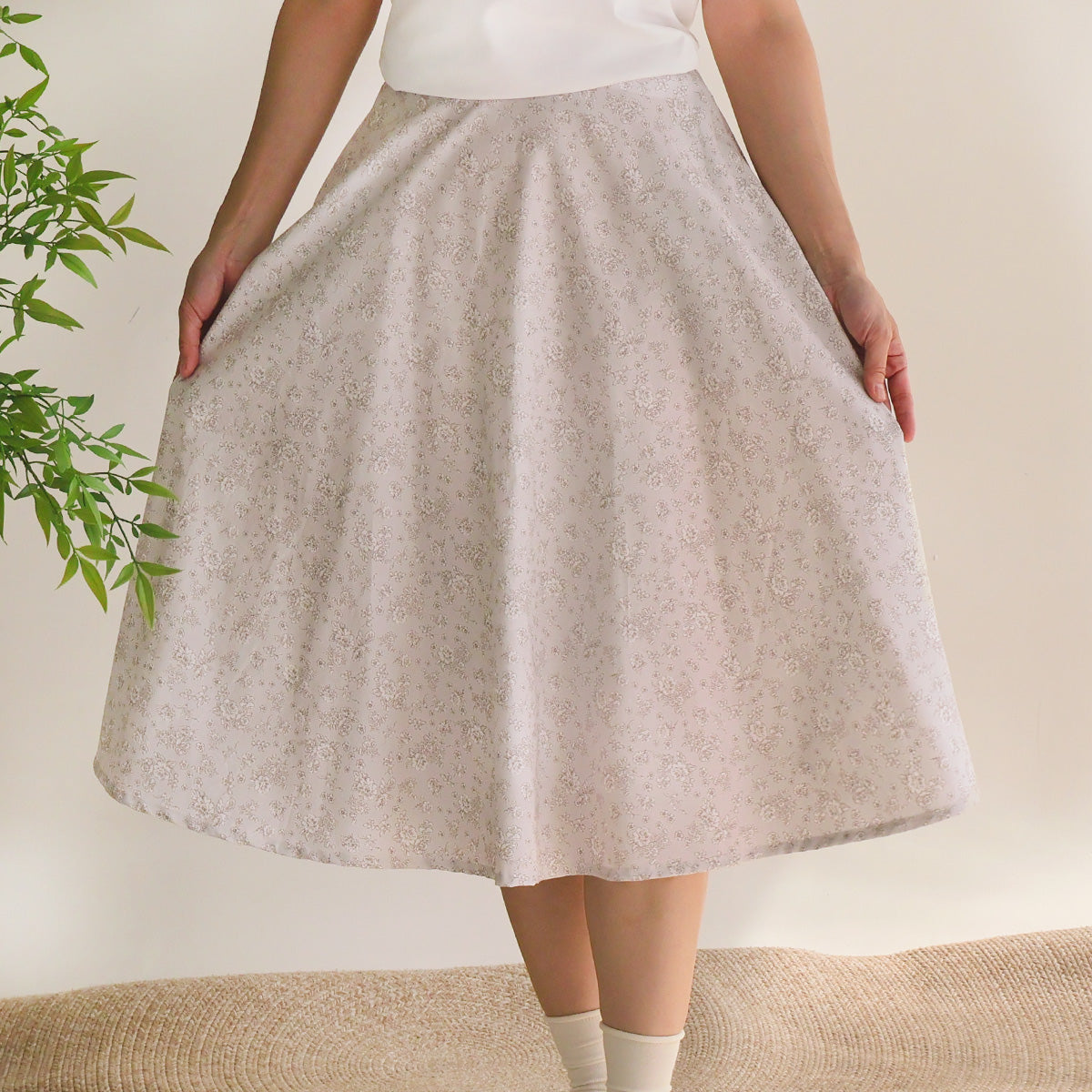 Hand-Drawn Floral Light Beige Circle Skirt
