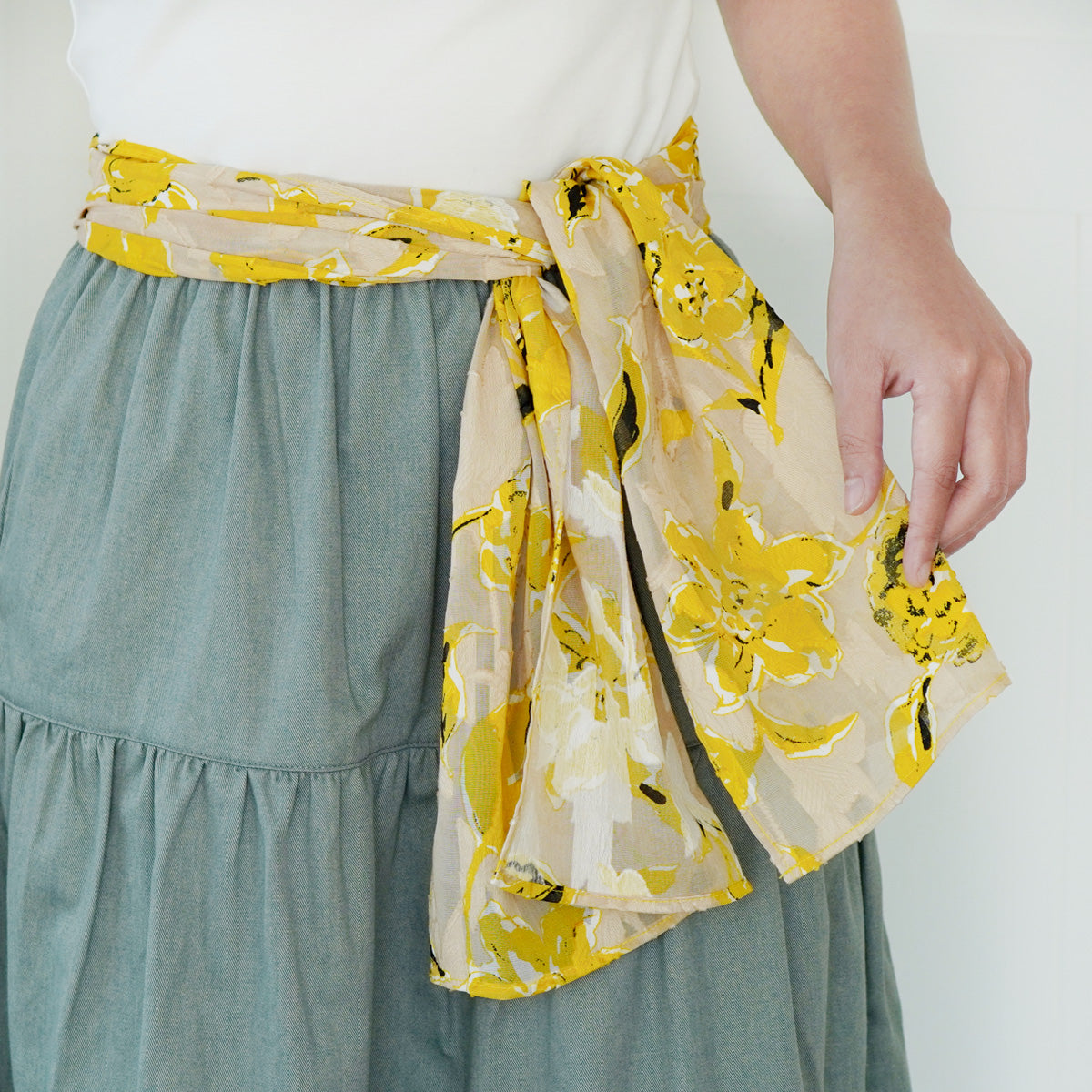 Classic Elegance Cotton Breathable Scarf - Japan