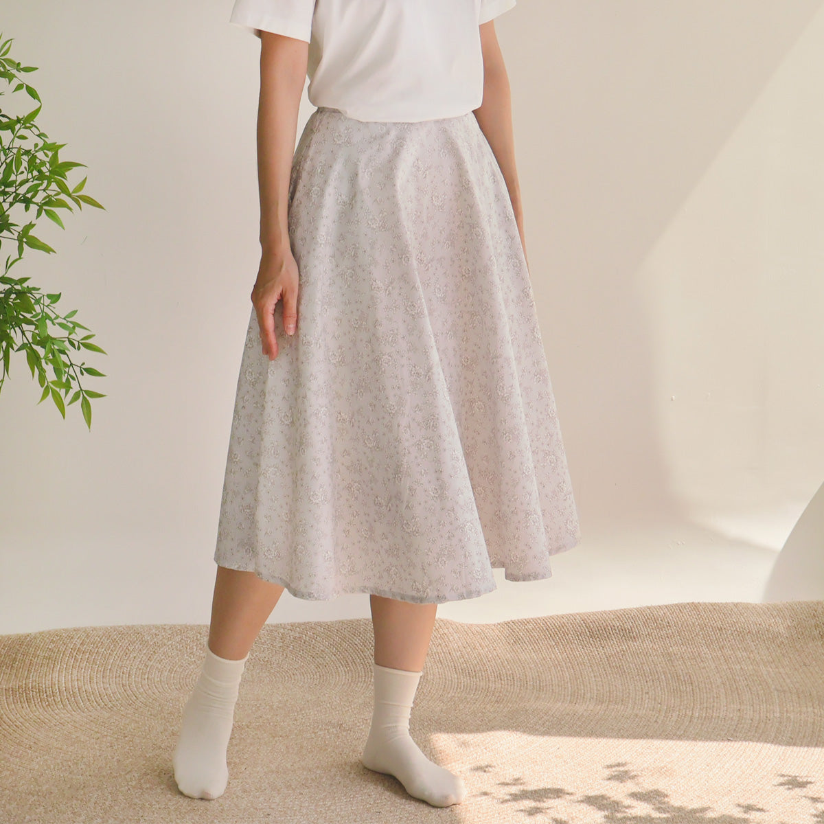 Hand-Drawn Floral Light Beige Circle Skirt