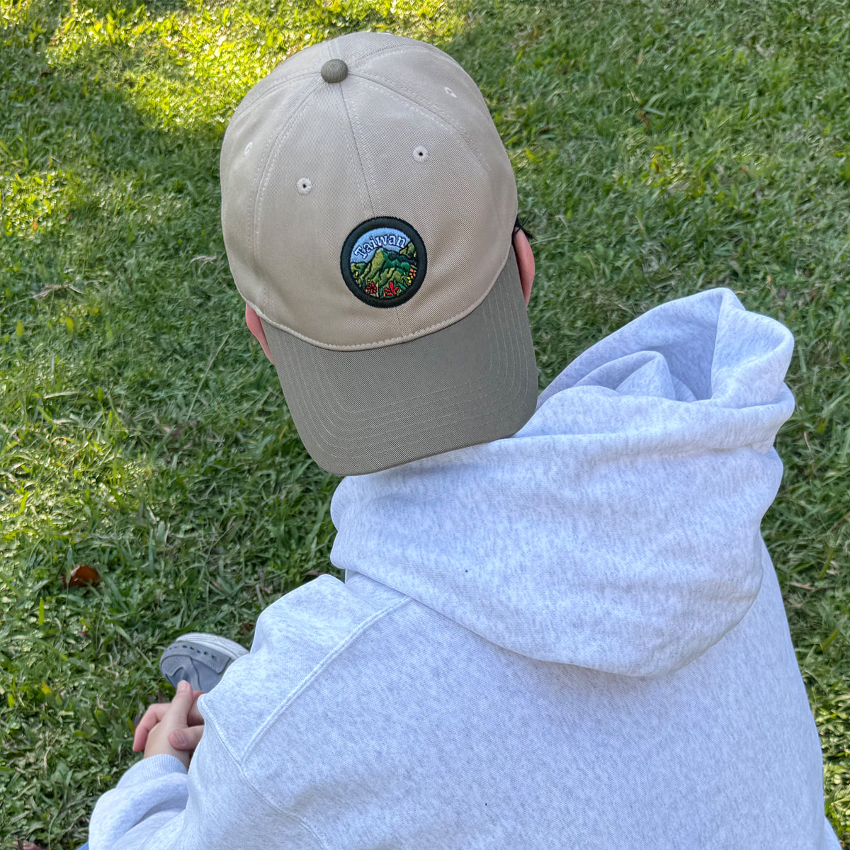 Taiwan Mountains Two-Tone Cap