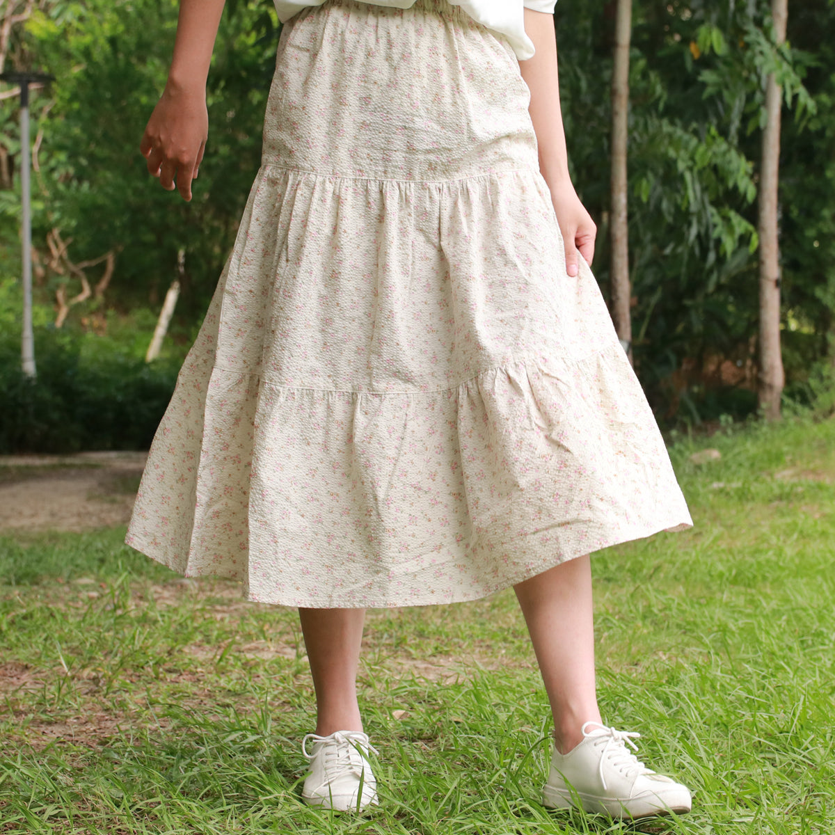 Buttercream Flower Cake Skirt