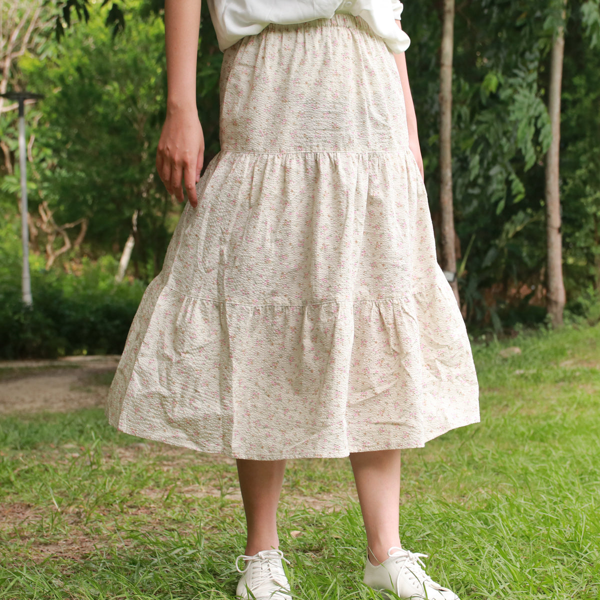 Buttercream Flower Cake Skirt