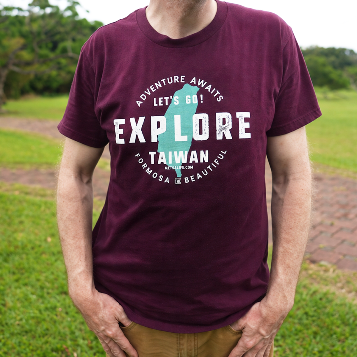 Pre-order: EXPLORE TAIWAN T-shirt (Estimated to ship by June)