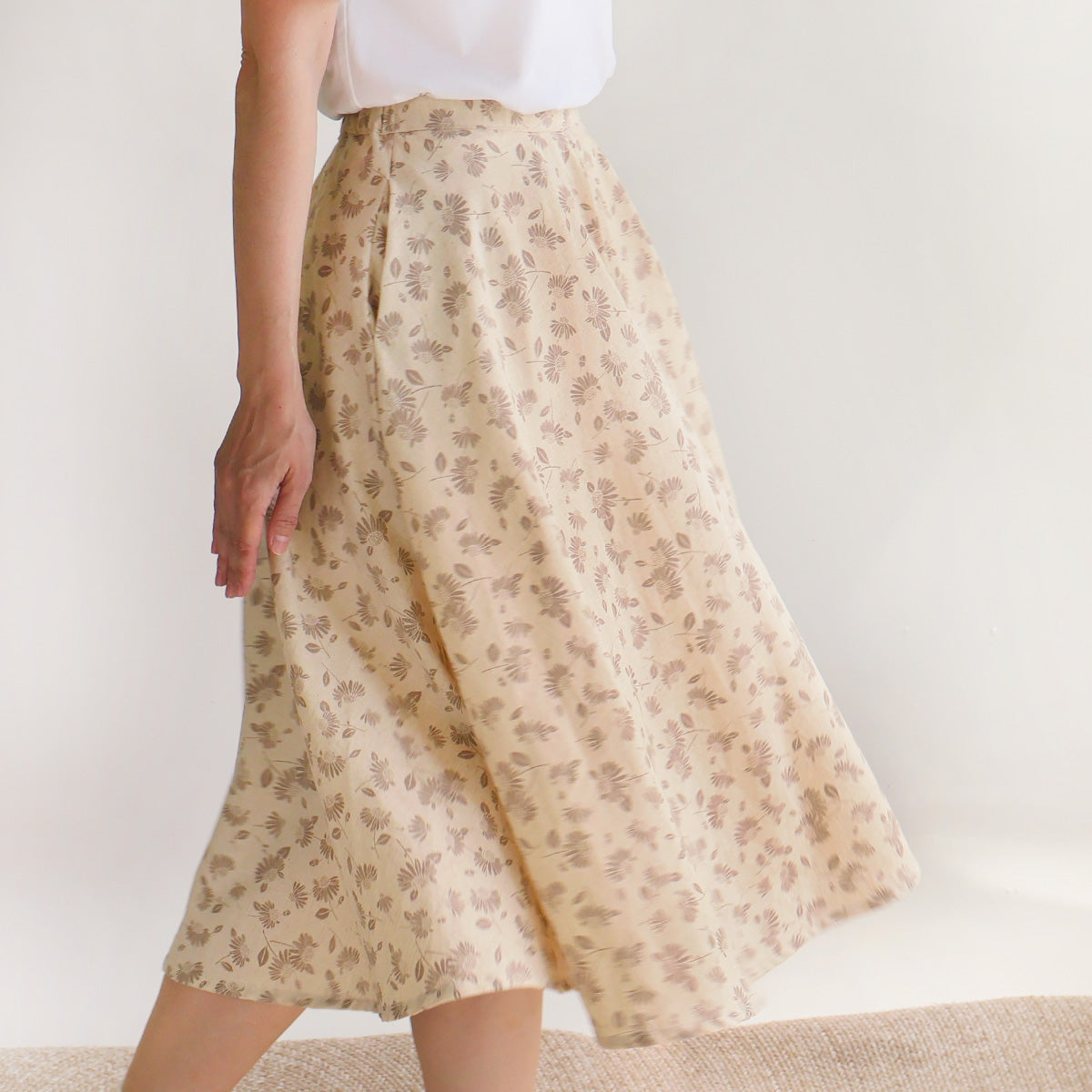 Beige Coffee Blossom Lightweight Circle Skirt