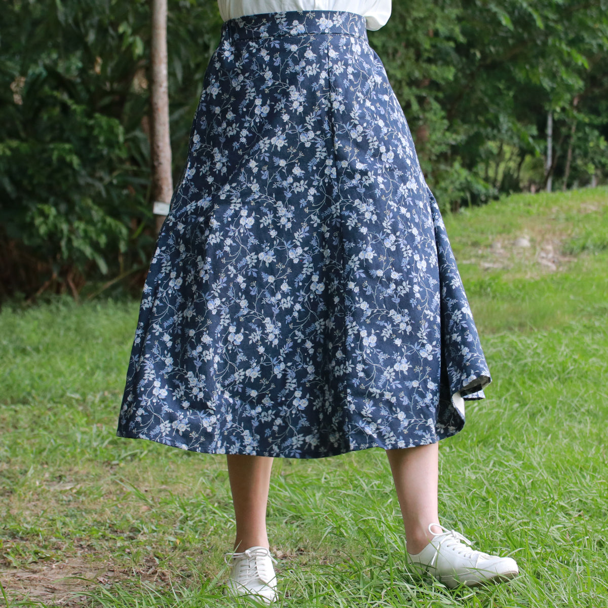 Moon Blue Flower - Four Panel Circle Skirt