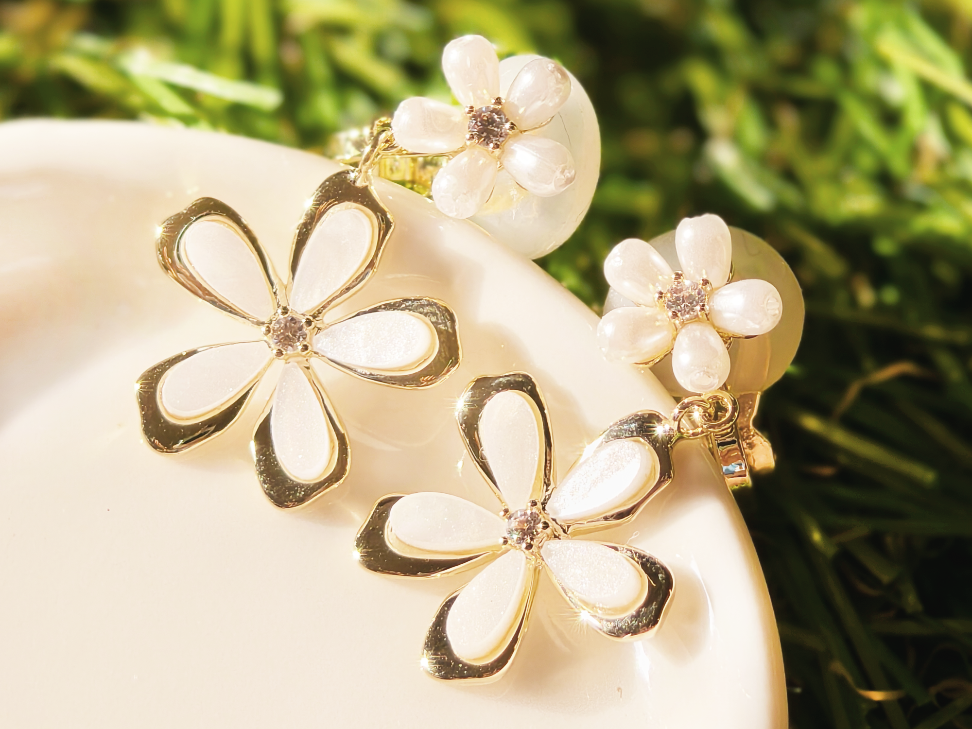 Pearl Flower Clip-on Earrings-Korea