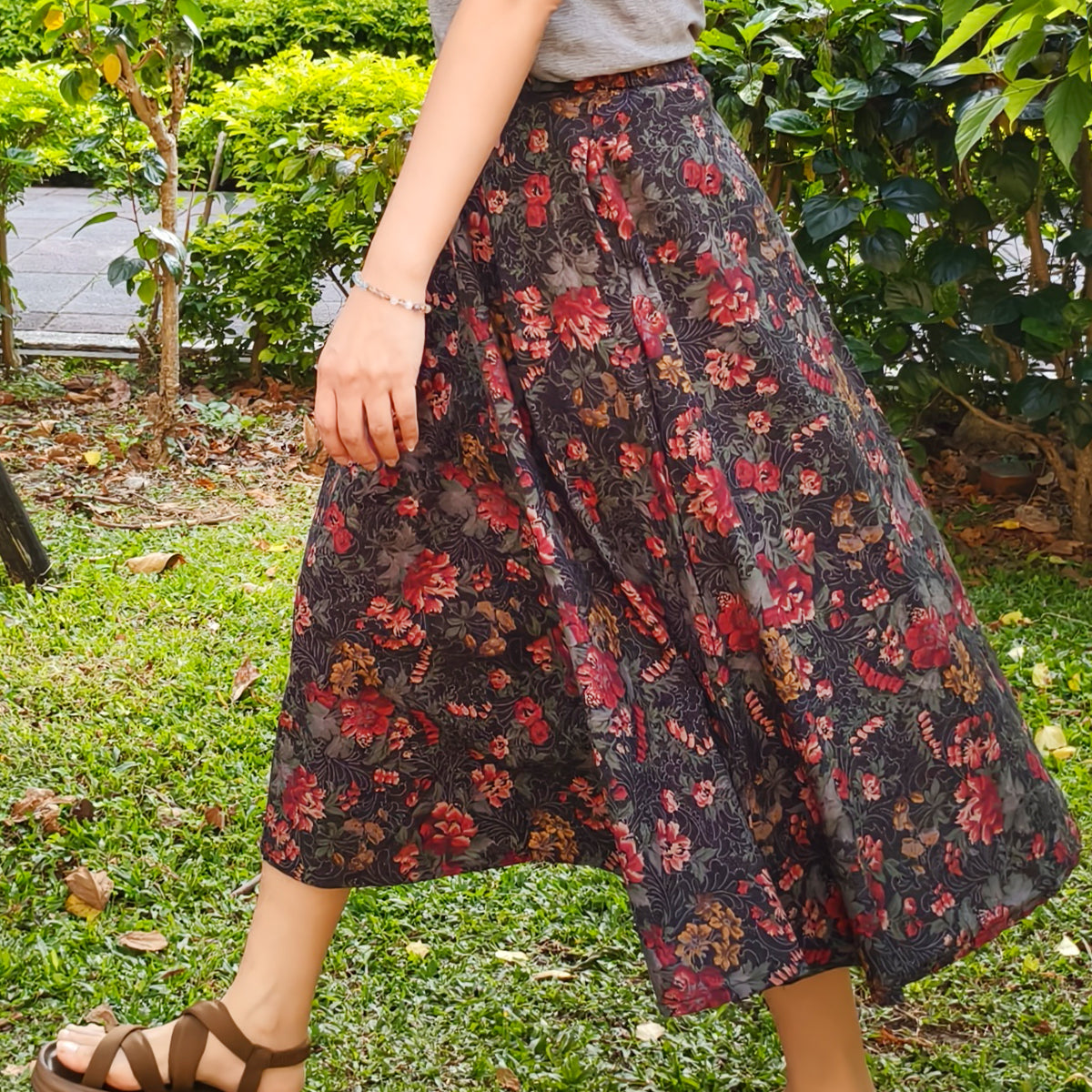 Crimson Flower-Handmade Circle Skirt