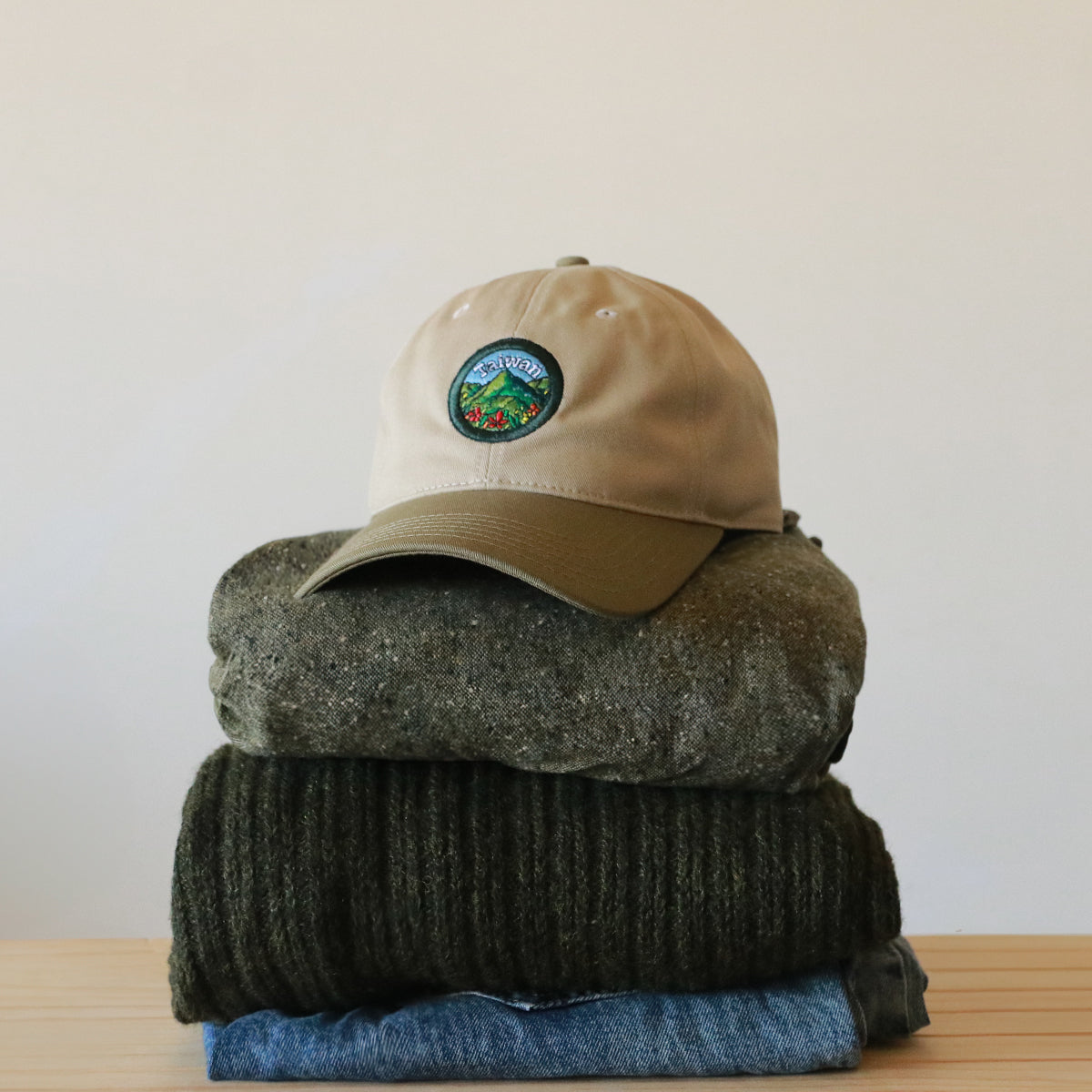 Taiwan Mountains Two-Tone Cap