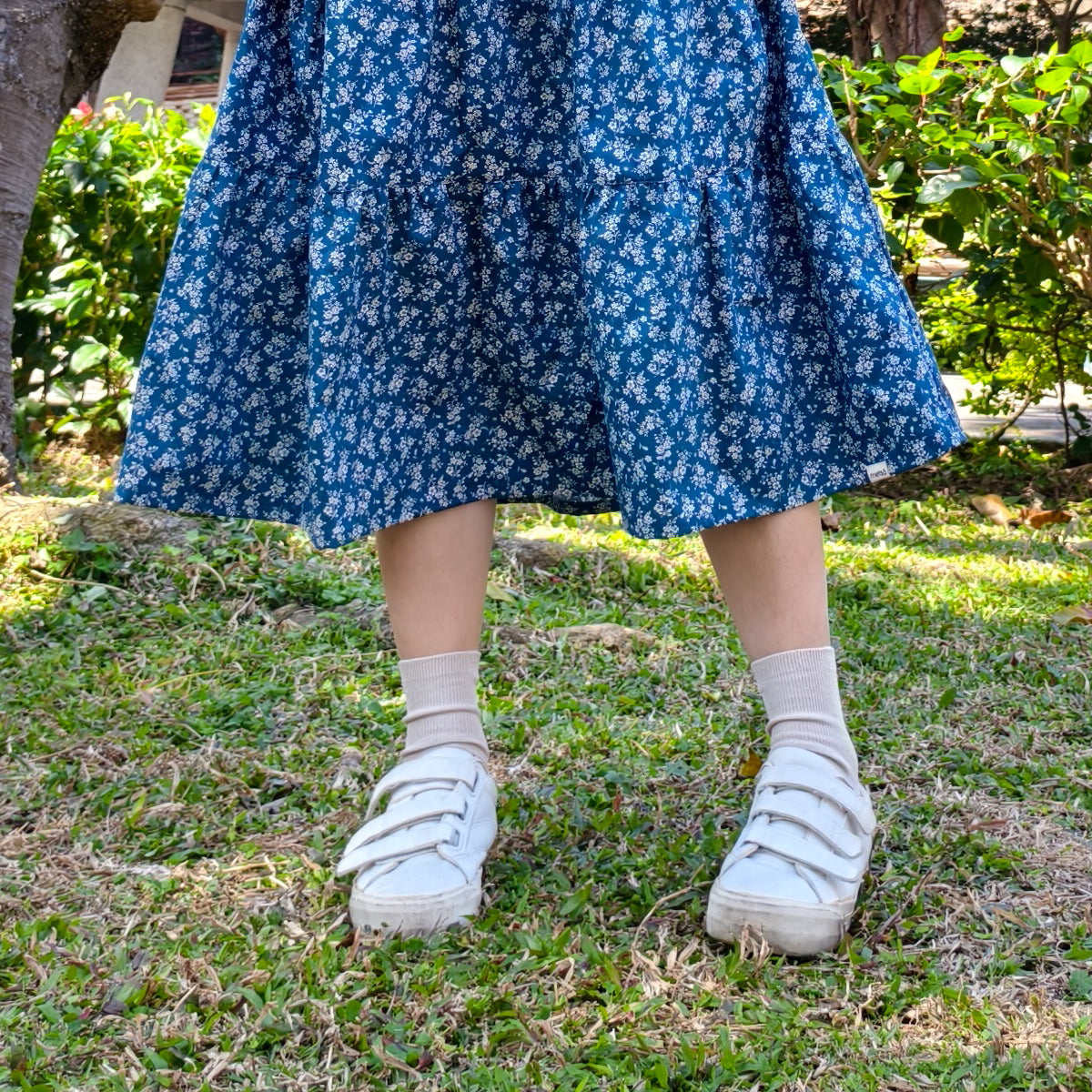 Dark Color White Flowers Handmade Skirt